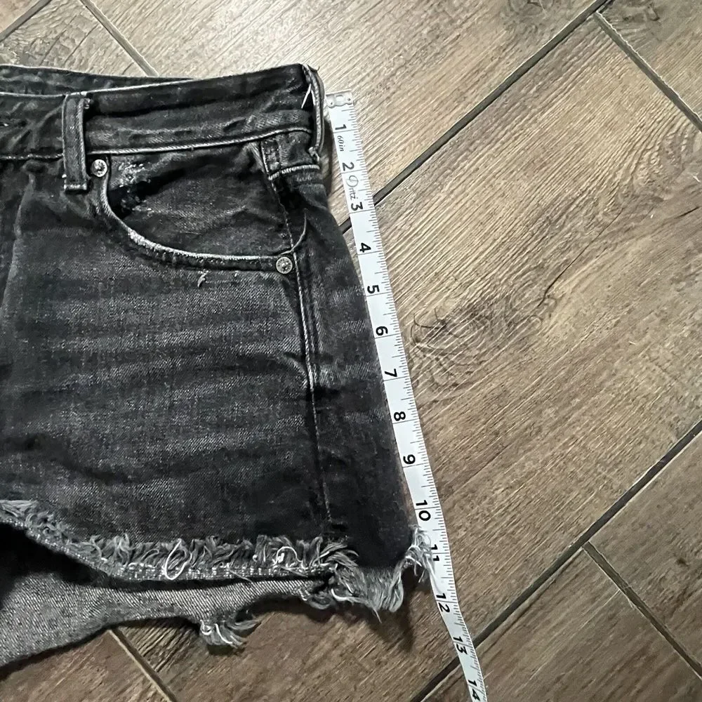 American Eagle Cutoff Shorts Womens Sz 4 Black Hi-Rise 30x2 Distressed Denim - Picture 6 of 10